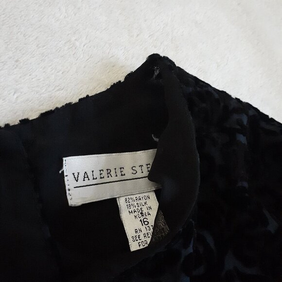 Valerie Stevens Vintage Black Floral Velvet Silk Blouse 16 - Picture 11 of 11